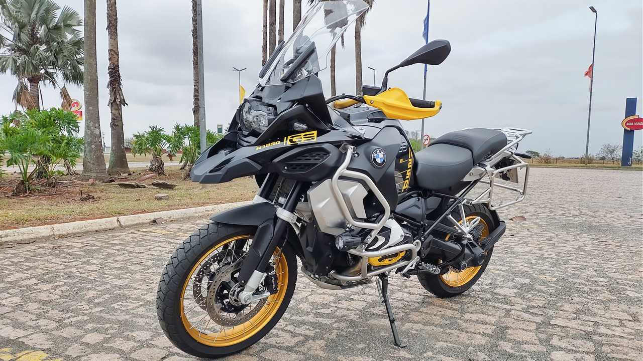 Vendas de motos disparam e no mercado premium há uma alemã que é a mais vendida. Vamos descobrir?