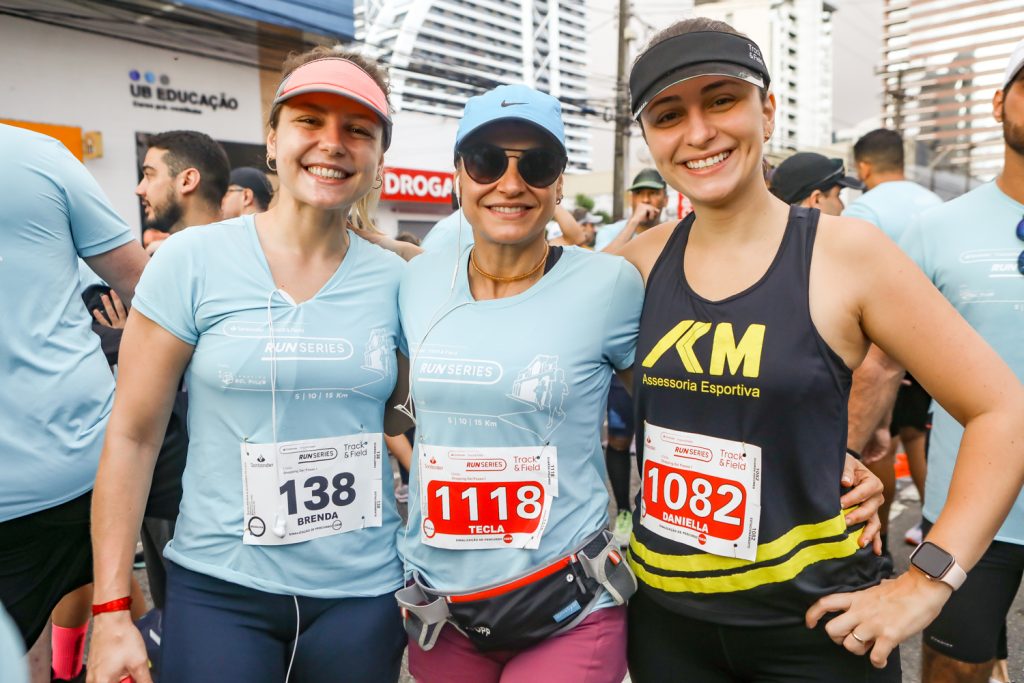 
				Brenda de Lúcia, Tecla Loreta e Daniela Fiorini   
				