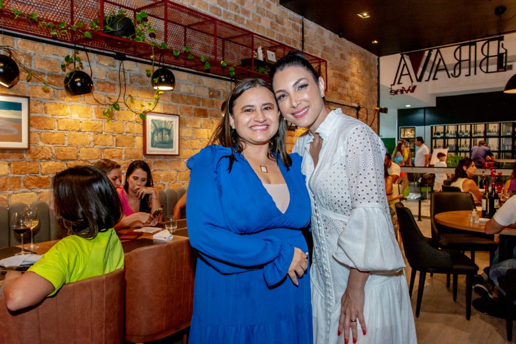 Cassia Souza E Danielle Linheiro