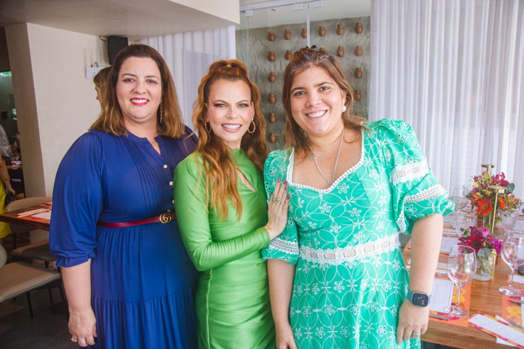 Claudia Majela, Adriana Praxedes E Gisela Vieira