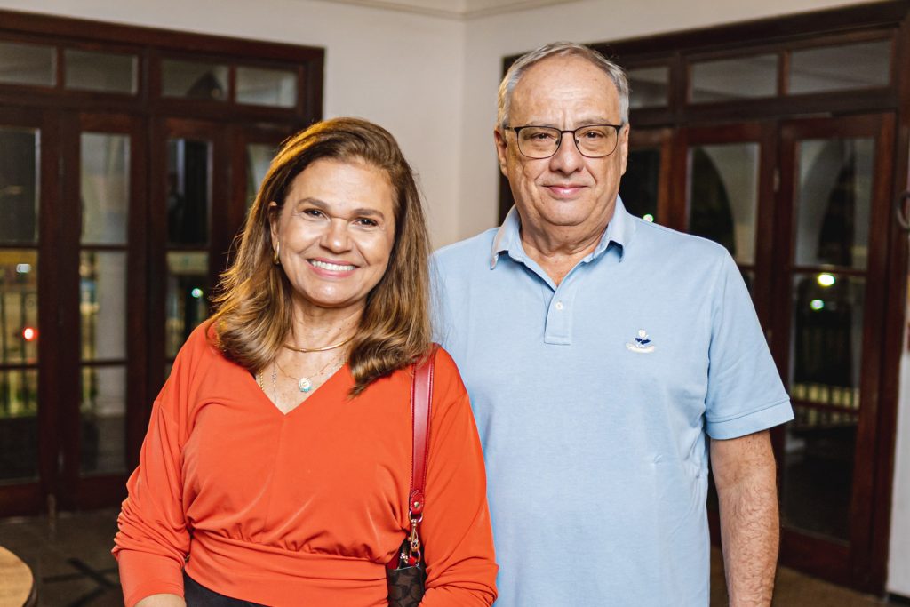Claudine E Fernando Sampaio