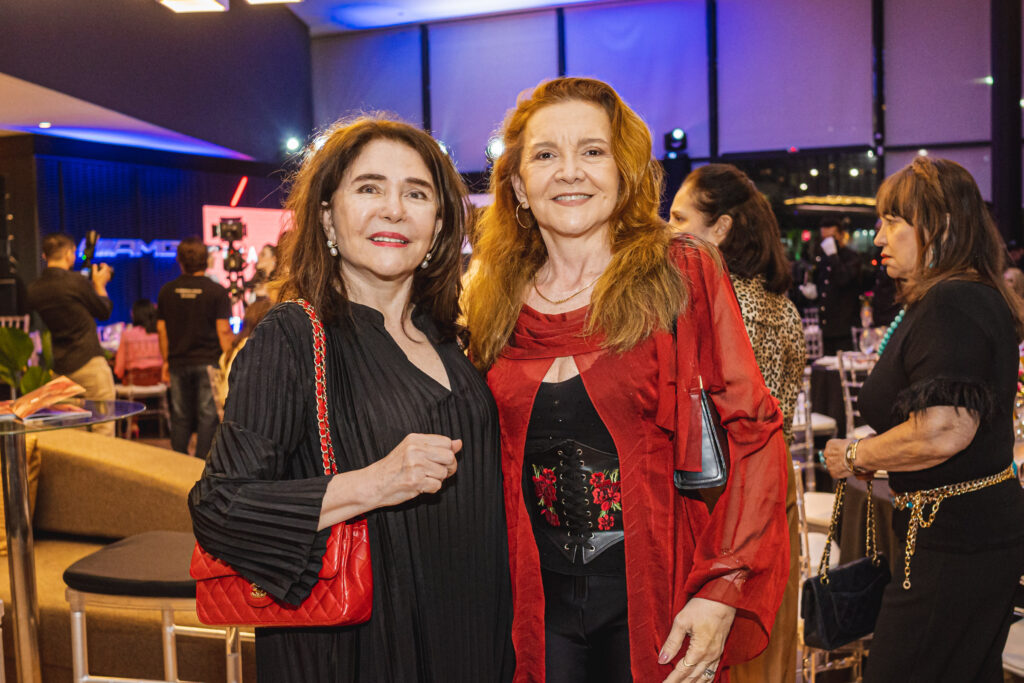 Dalvinha Arrais E Claudia Rebolsas