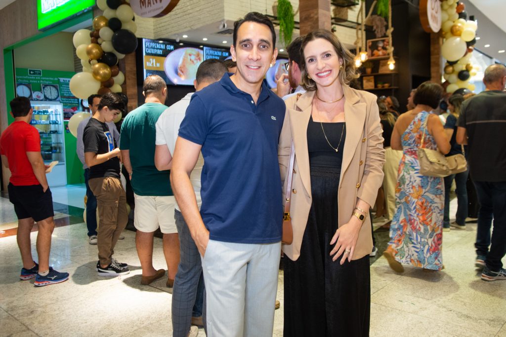 Diego Carneiro E Daniele Holanda