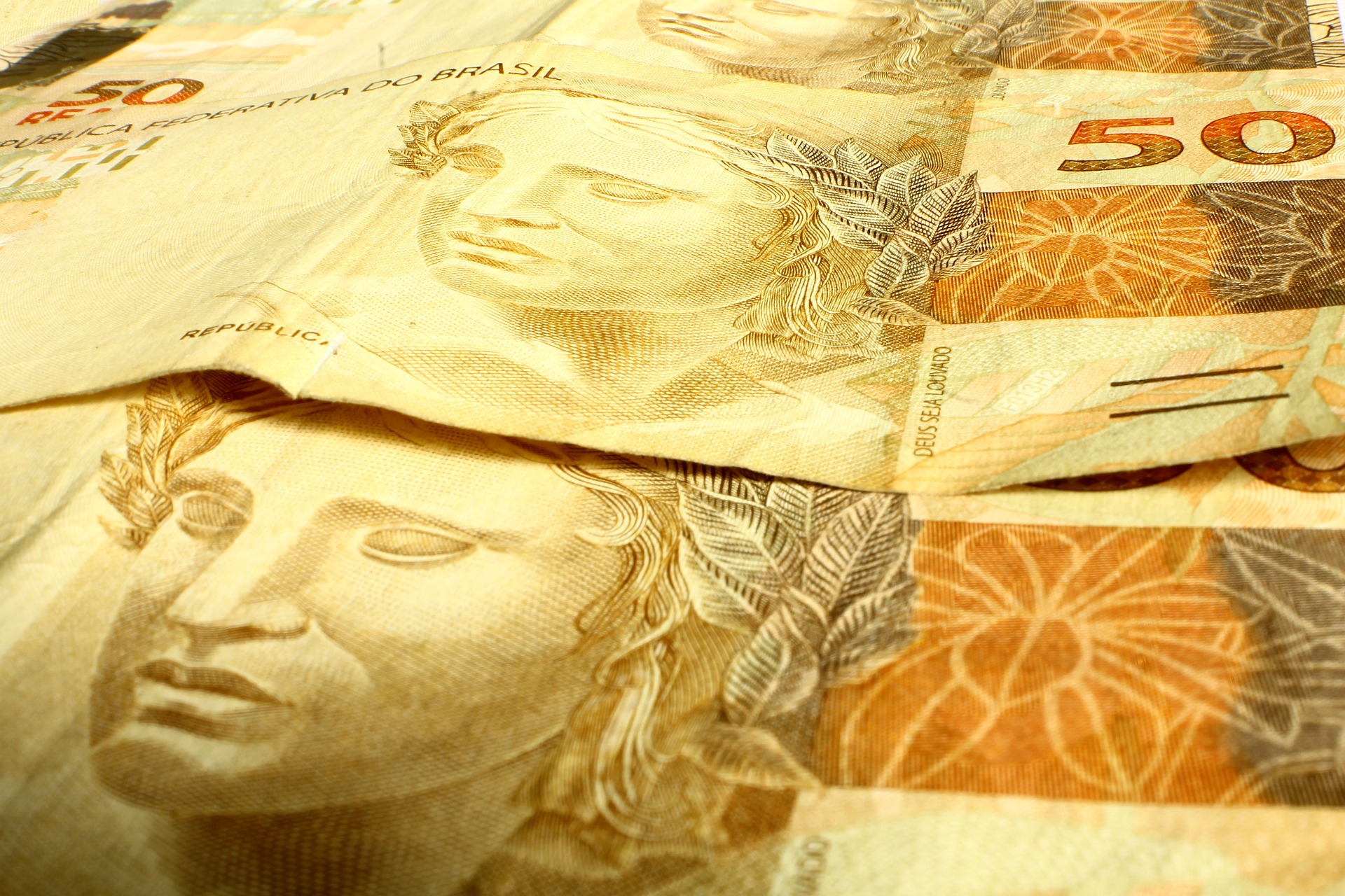 Receita paga hoje restituições de lote residual do Imposto de Renda Receita paga hoje restituições de lote residual do Imposto de Renda