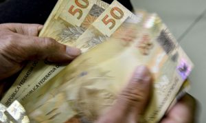 Dinheiro Real Cédula Foto Agência Brasil