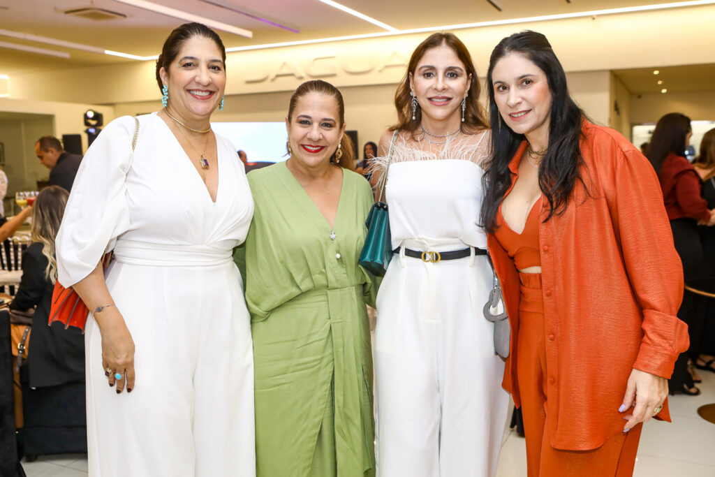 Elisa Oliveira, Martinha Assunçao, Cristiane Faria E Fernanda Sousa (1)