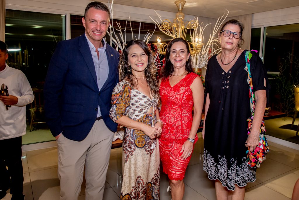 Fabien Clerc, Ana Carla Colares, Natália Abreu E Monika Da Silva Marte (2)