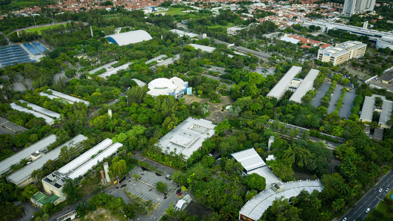 Fachada Unifor 50 Anos 800