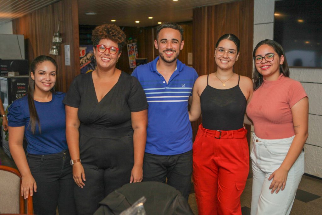 Fatima Almeida, Isabela Queiroz Gomes, Samuel Gomes, Eduarda Gomes E Sabrina Balbino