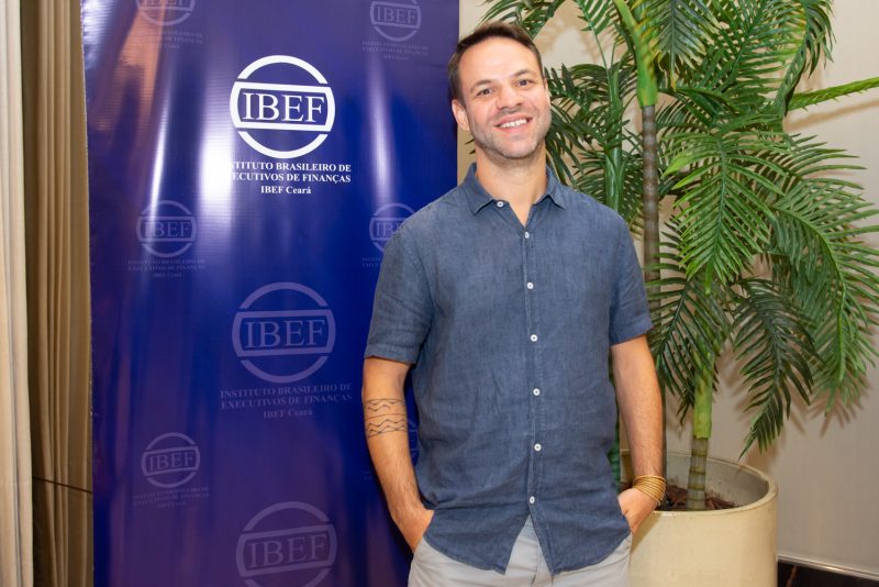 Bate-papo - Presidente do IBEF, Renata Paula Santiago, encerra gestão com evento abordando “O que o seu dinheiro financia?”