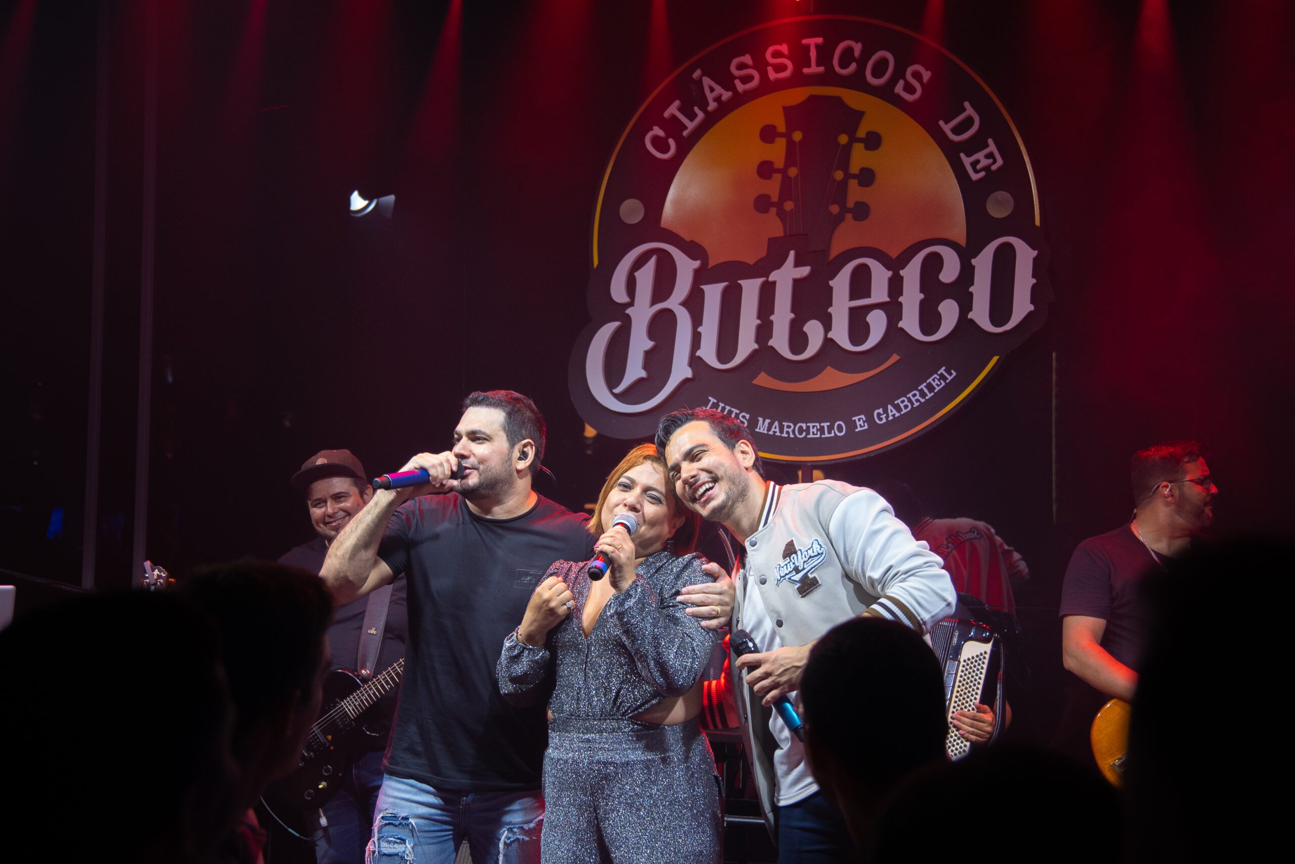 Em evento de lançamento do DVD, Luís Marcelo e Gabriel recebem Bete Nascimento para cantarem clássicos do forró