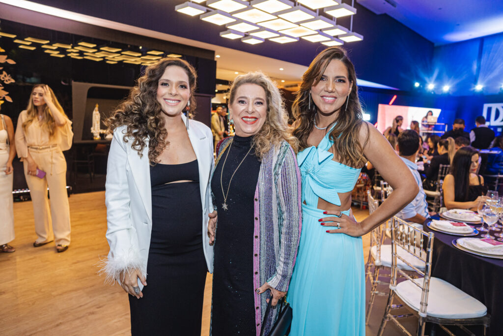 Gabriela Carvalho, Brisia Carvalho E Ana Carolina Fontenele