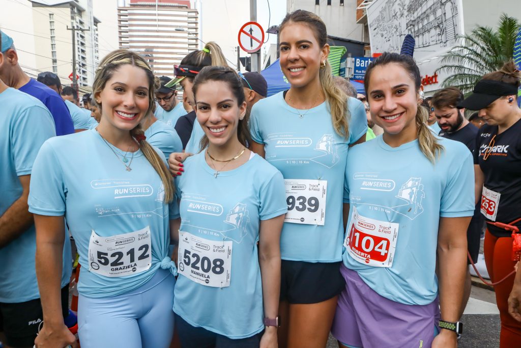 
				Graziela Maia, Manuela Rolim, Gabriela Assunção e Roberta Fernandes 
				