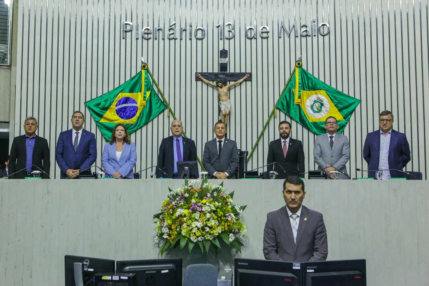Alece realiza homenagem ao aniversário de 40 anos de emancipação política de Maracanaú