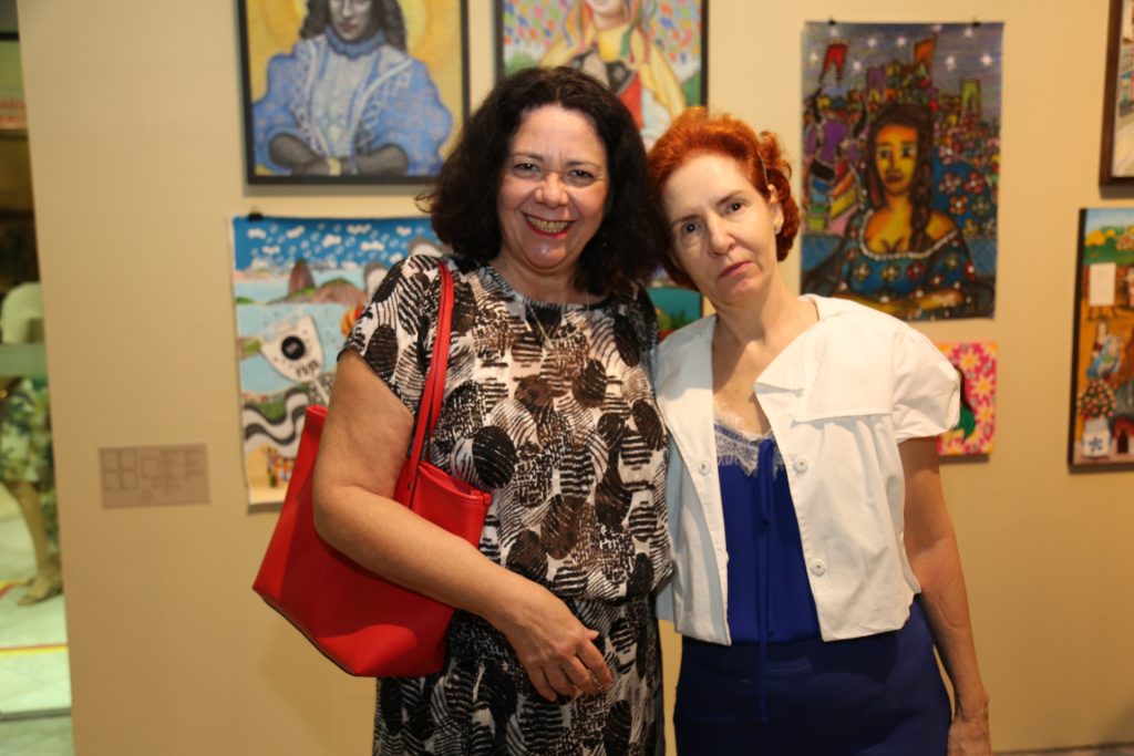 Iana Bezerra E Marion Purcaru