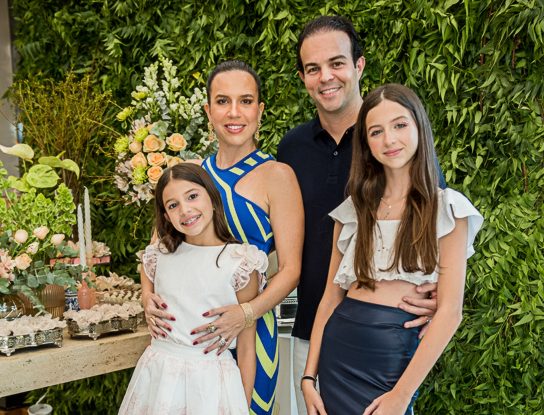 Isabela Rolim comemora a chegada dos seus 40 anos em clima de total alegria