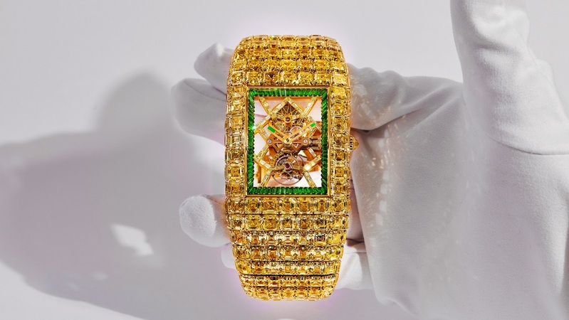 Jacob & Co cria relógio luxuoso com 425 diamantes amarelos Jacob & Co cria relógio luxuoso com 425 diamantes amarelos