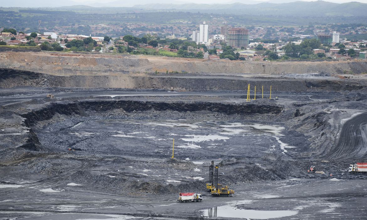 Relatório diz que mineração viveu “anos dourados” no governo Bolsonaro