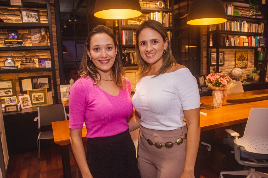 Isabele Tomaz E Suelen Guimaraes