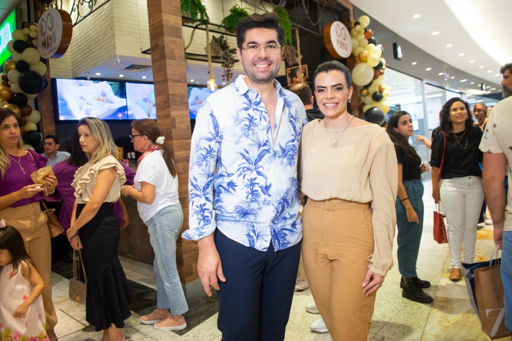 Itaquê E Manu Acário