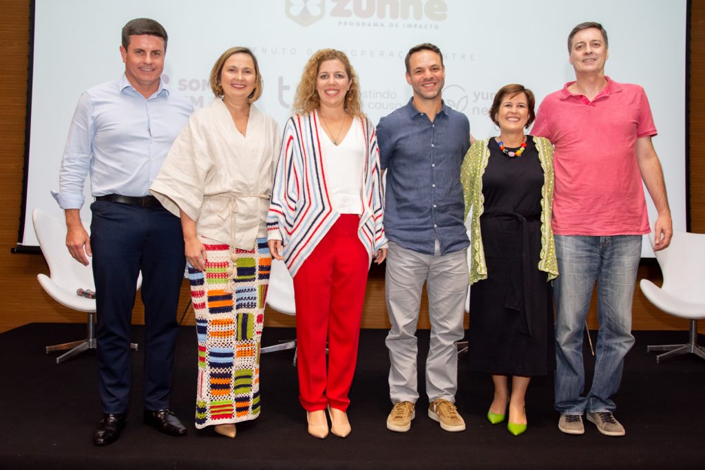 Ives Castelo Branco, Renata Paula Santiago, Ticiana Rolim Queiroz, Francisco Vicente, Adriana Bezerra E Marcos Pedole