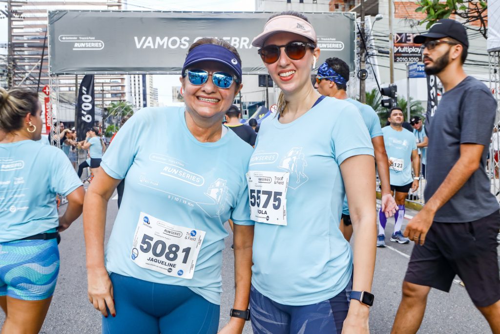 
				Jaqueline Vieira e Paola Zanoteli   
				
