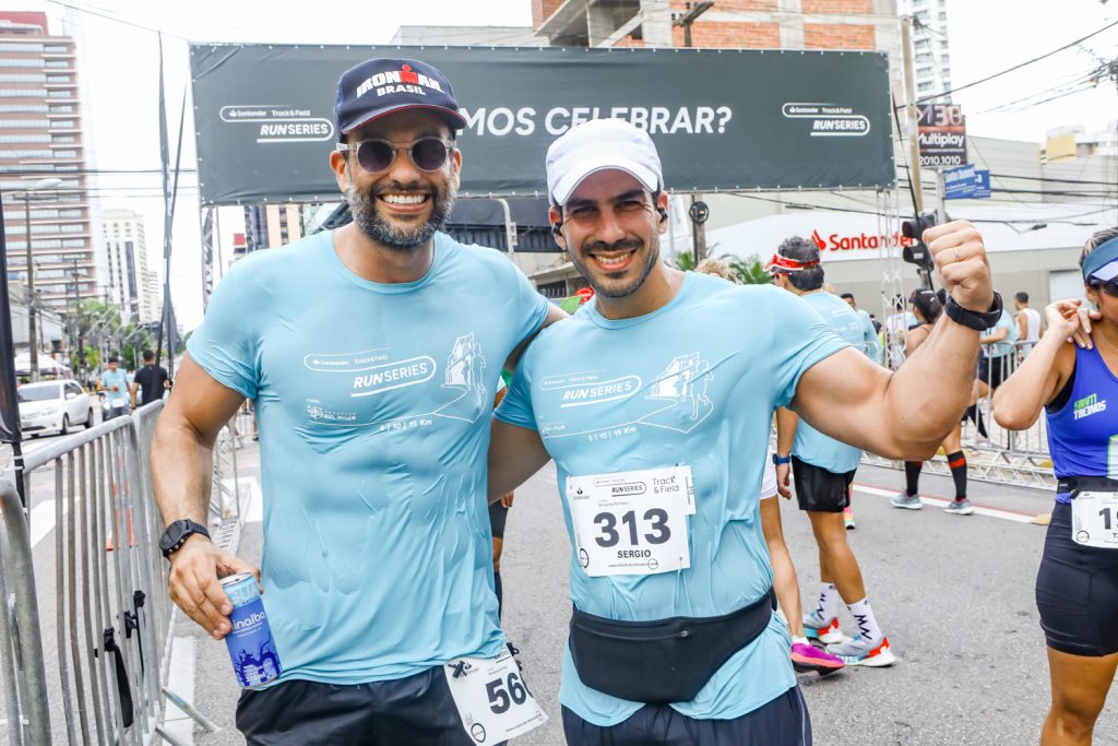 
				João Luis Pereira e Sérgio Rolim     
				