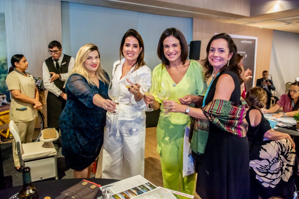 Karime Loureire, Ana Vladia Barreira, Ana Virginia Martins E Natália Abreu