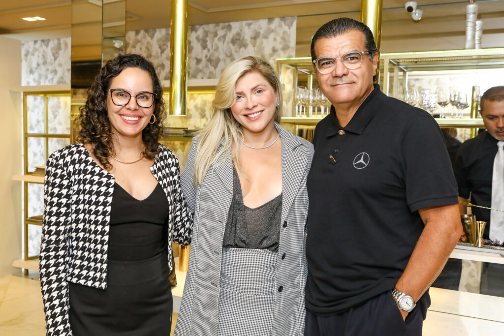 
				Karol Mota, Genice Brandão e Odime Feitosa 
				