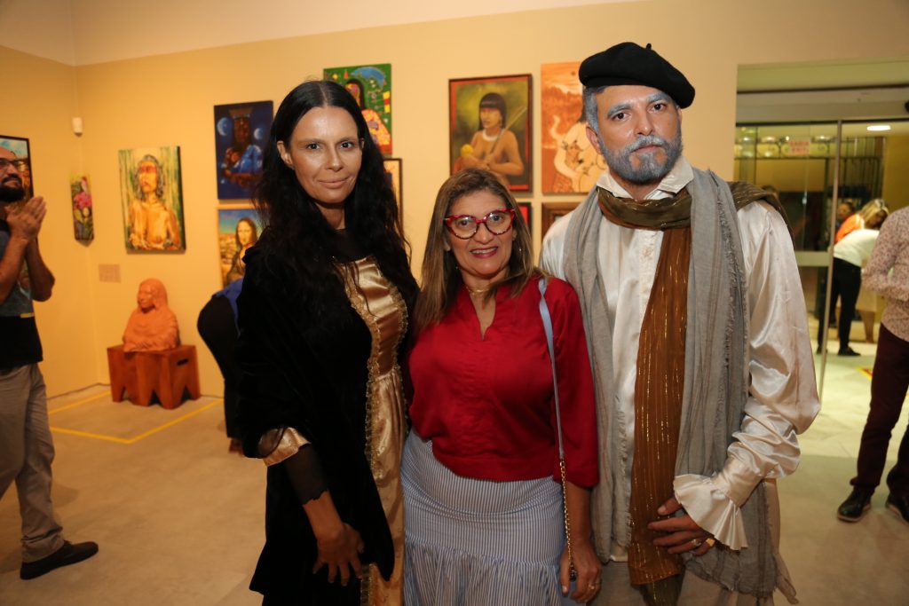 Kelly Farias, Lucia Ribeiro Marçal E Fabricio Maia