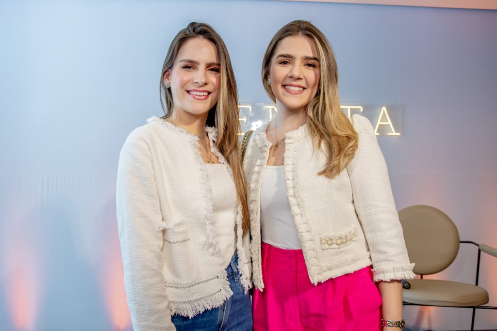 Lara E Paula Linhares (1)