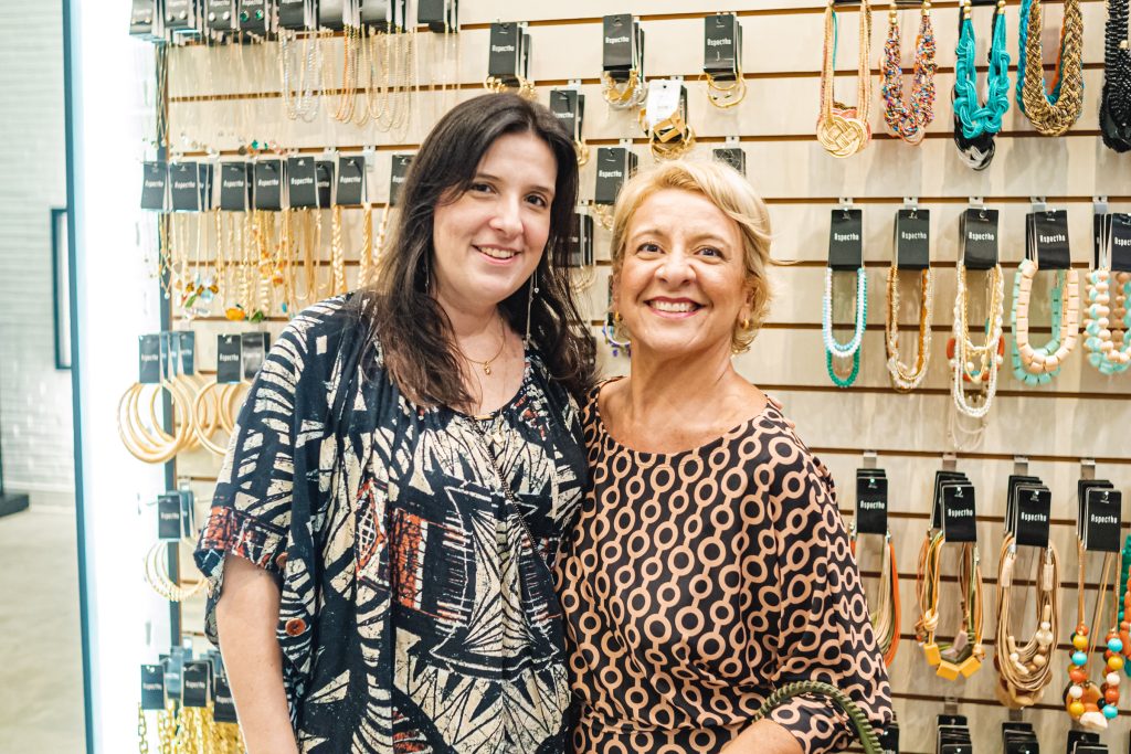 Lia Amorin E Ccecilia Portela