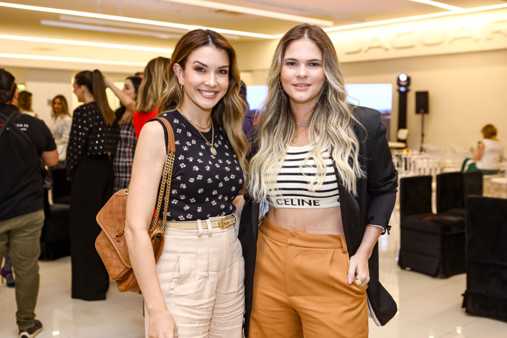 Lia Bastos E Carol Ciarline