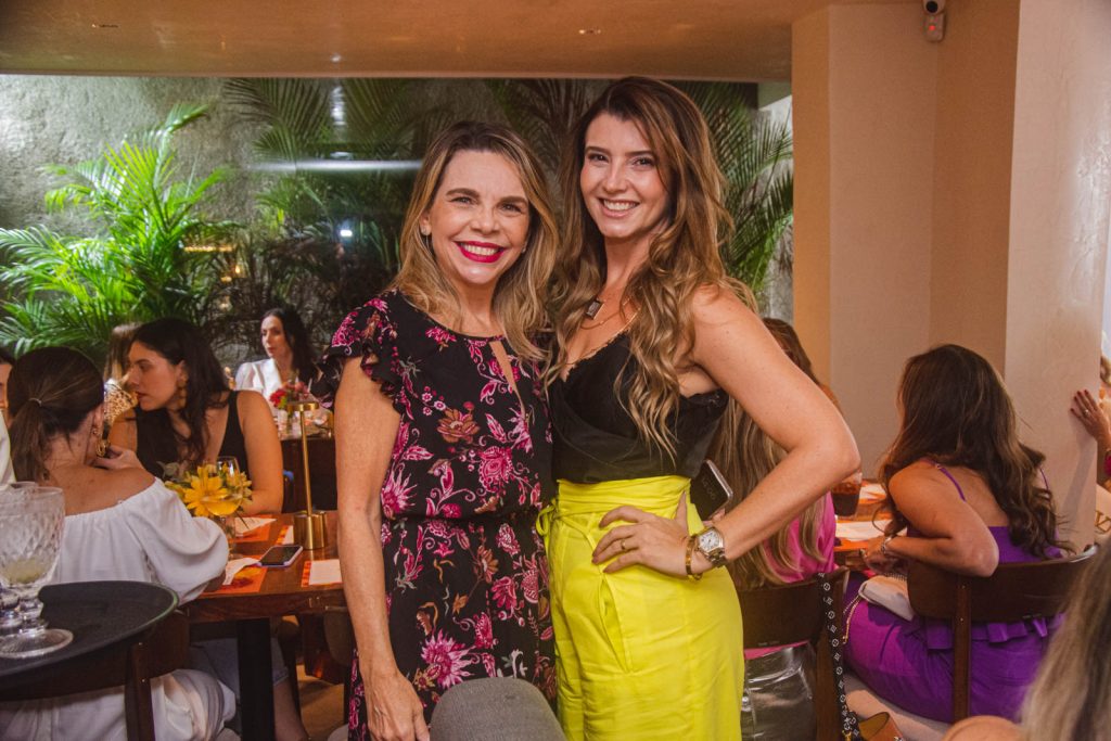 
				Lílian Porto e Thamara Azevedo   
				