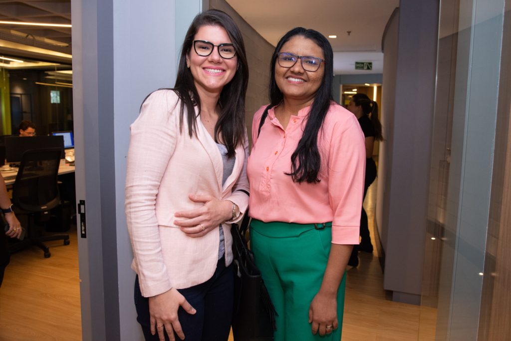 Livia Abreu E Cassia Souza