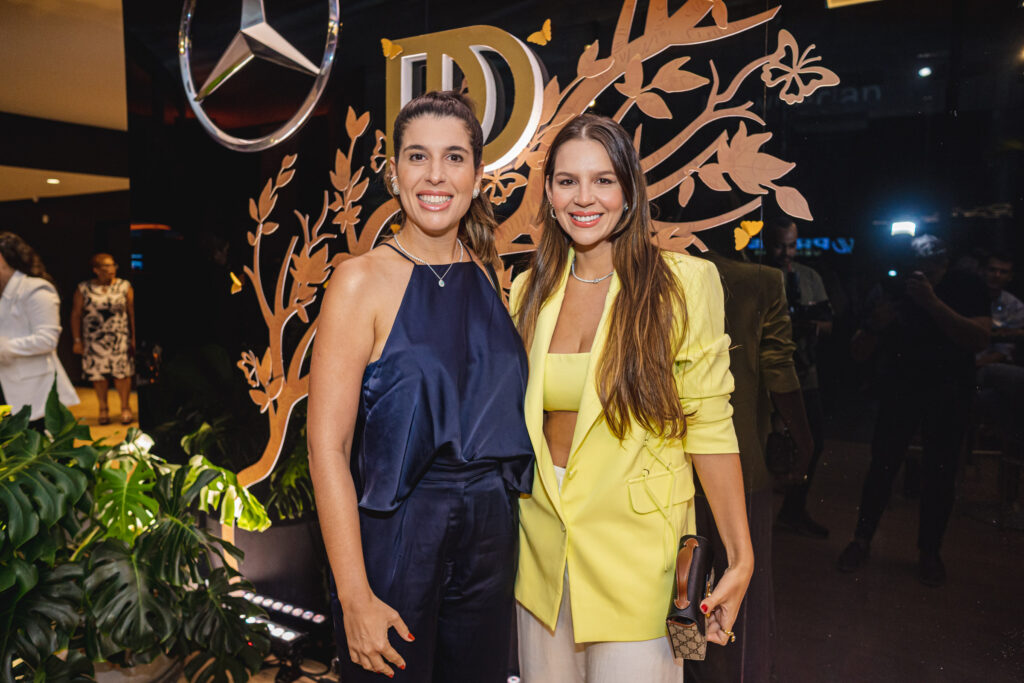 Luana Oliveira E Eduarda Oliveira