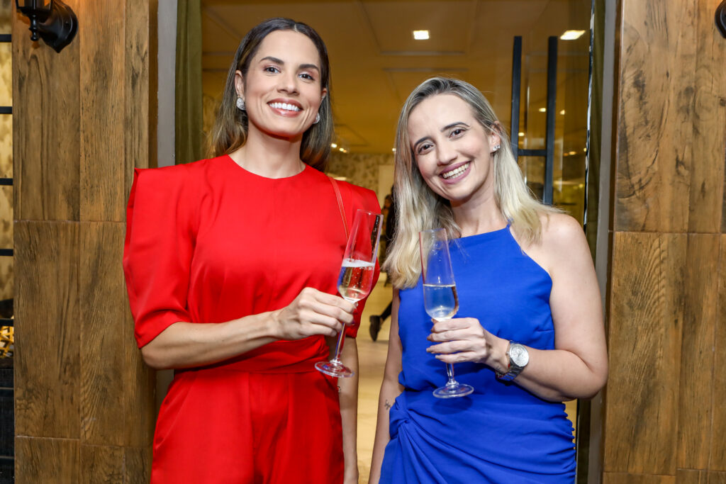 
				Lyegi Tenório e Romana Nogueira  
				