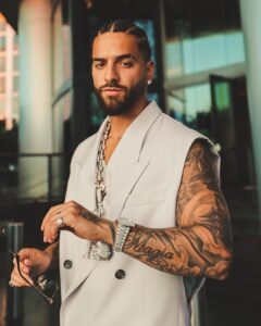 Maluma Photo 1678994037761 240x300