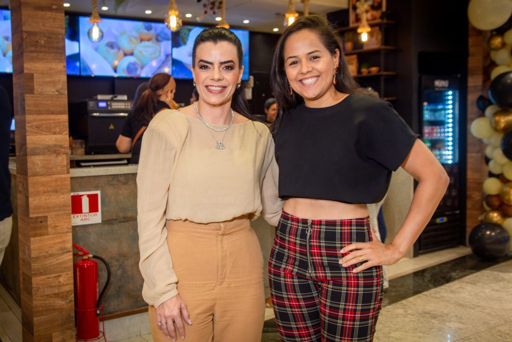 Manu Acário E Ana Luz