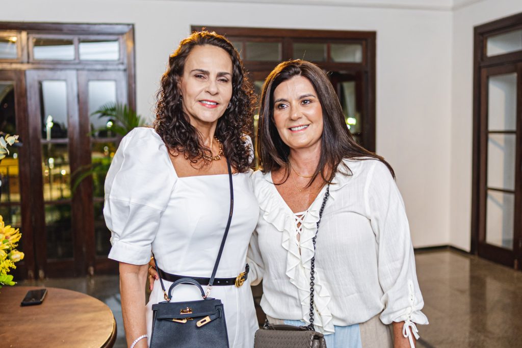 Márcia Aguiar E Caterine Ary