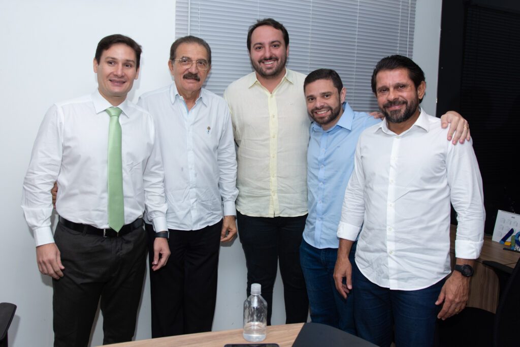 Marcos Sobreira, Walter Cavalcante, Adams Gomes, Julinho E Helio Winston