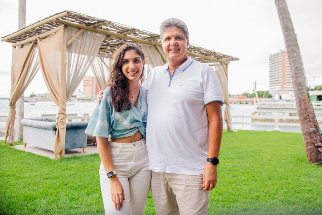 Maria Clara E Marcos Oliveira