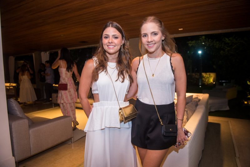 De repente...40 - Ângela Martin arma uma festança para marcar sua estreia nos 40