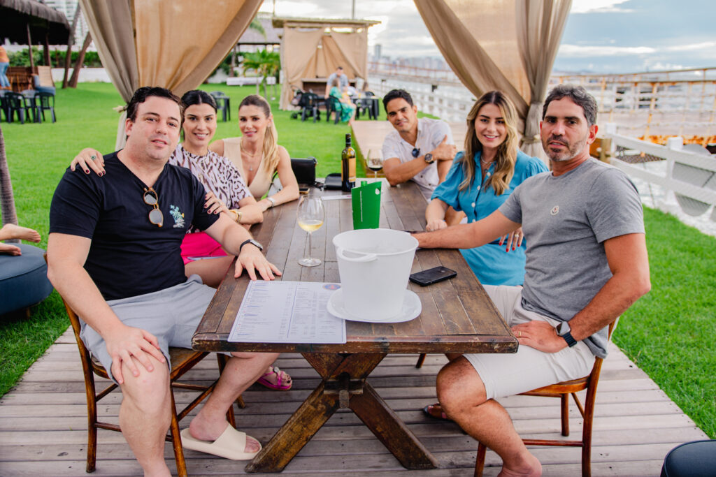 Matheus Gois, Manoela Pimenta, Patrícia Jereissati, Glauco Holanda, Mariana Pimenta E Reimilson Cruz