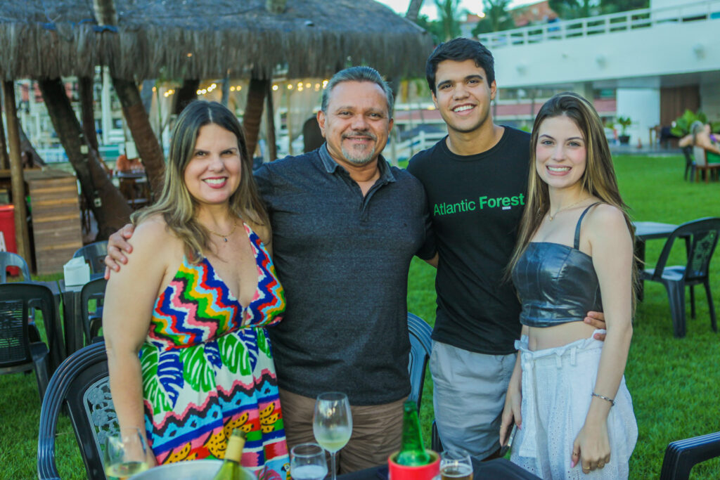 Mona, Andre, Amdre Bastos Filho E Livia Costa (2)