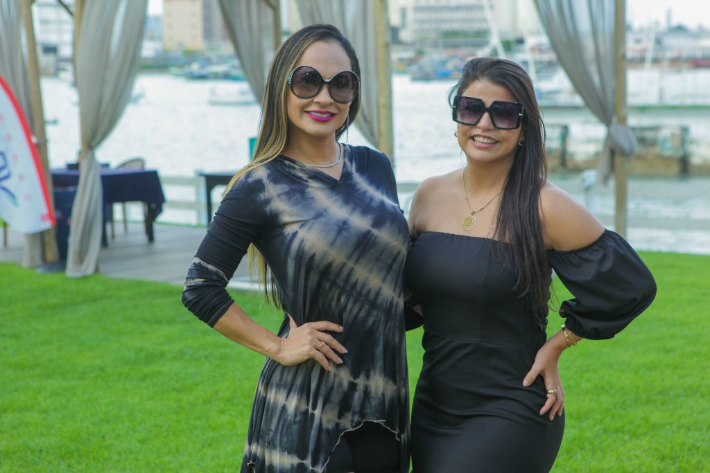 Monica Oliveira E Juliana Guerrra (1)