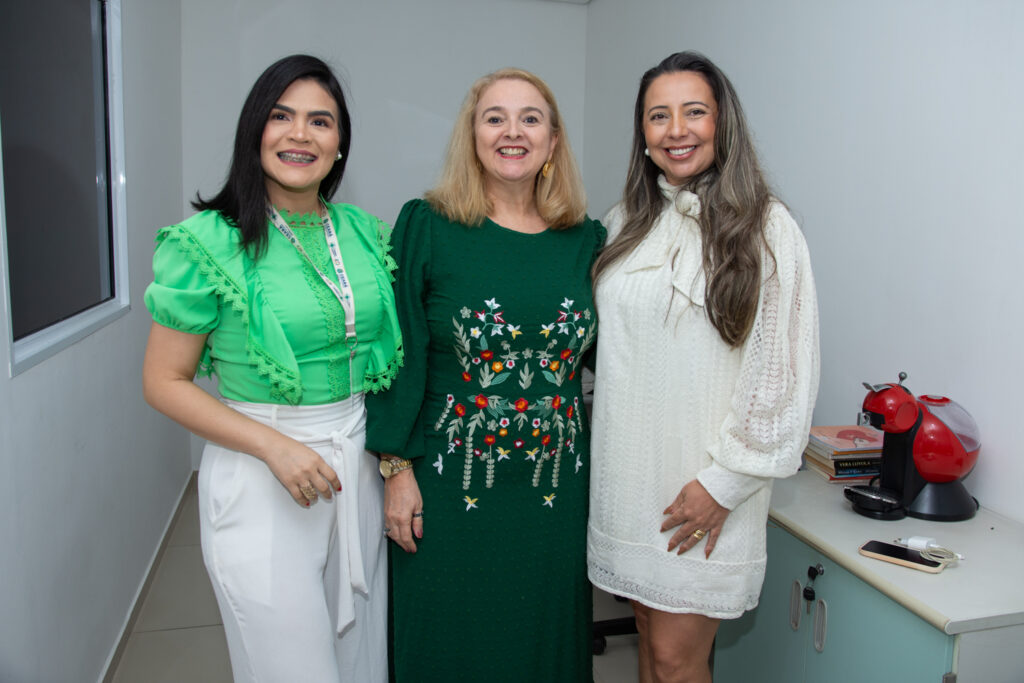 Naara Pedrosa, Helena Bernes E Lorena Suelyn