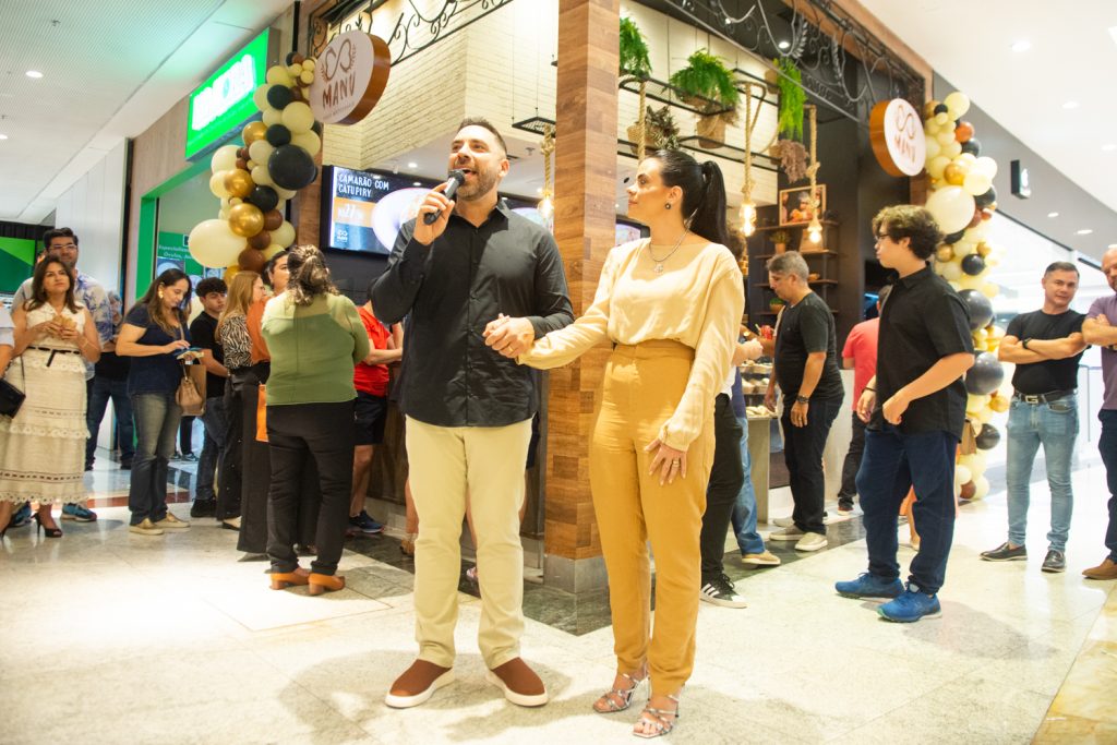 Nagib E Manu Acário