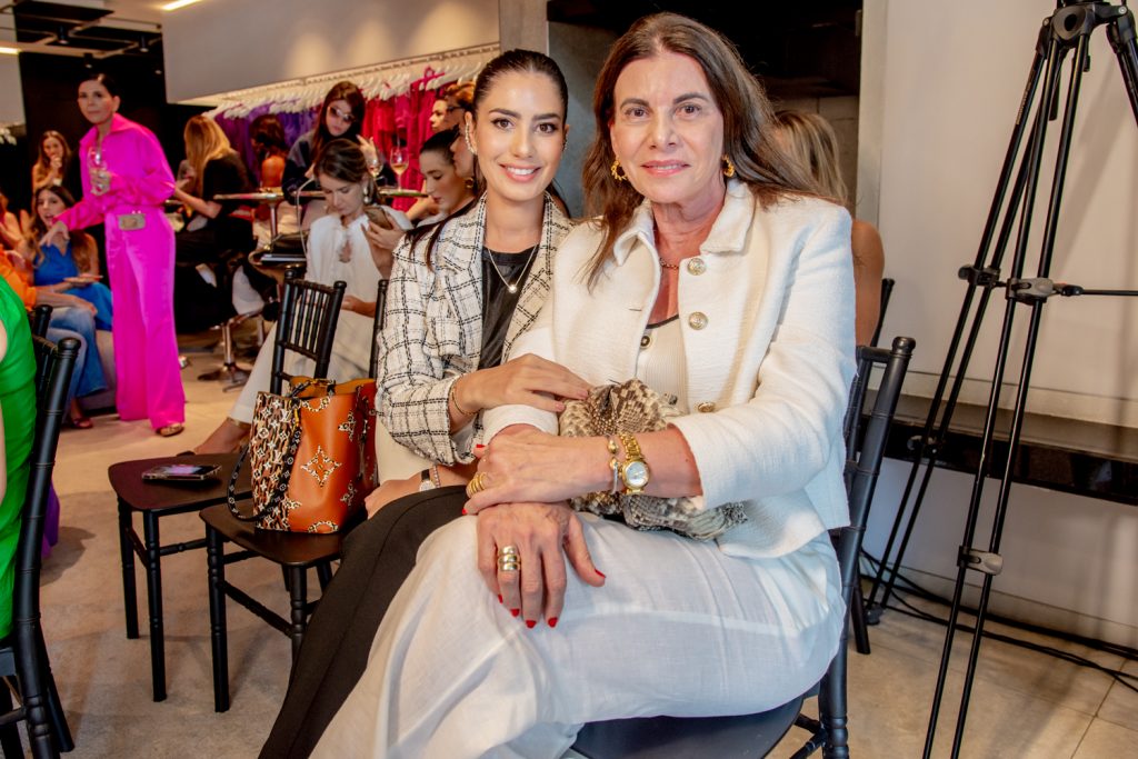 Nicole E Sandra Pinheiro (1)