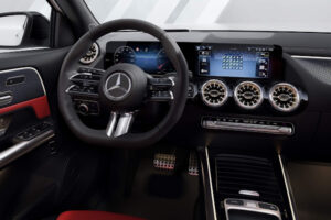 Novo Mercedes Gla 2023 (1)